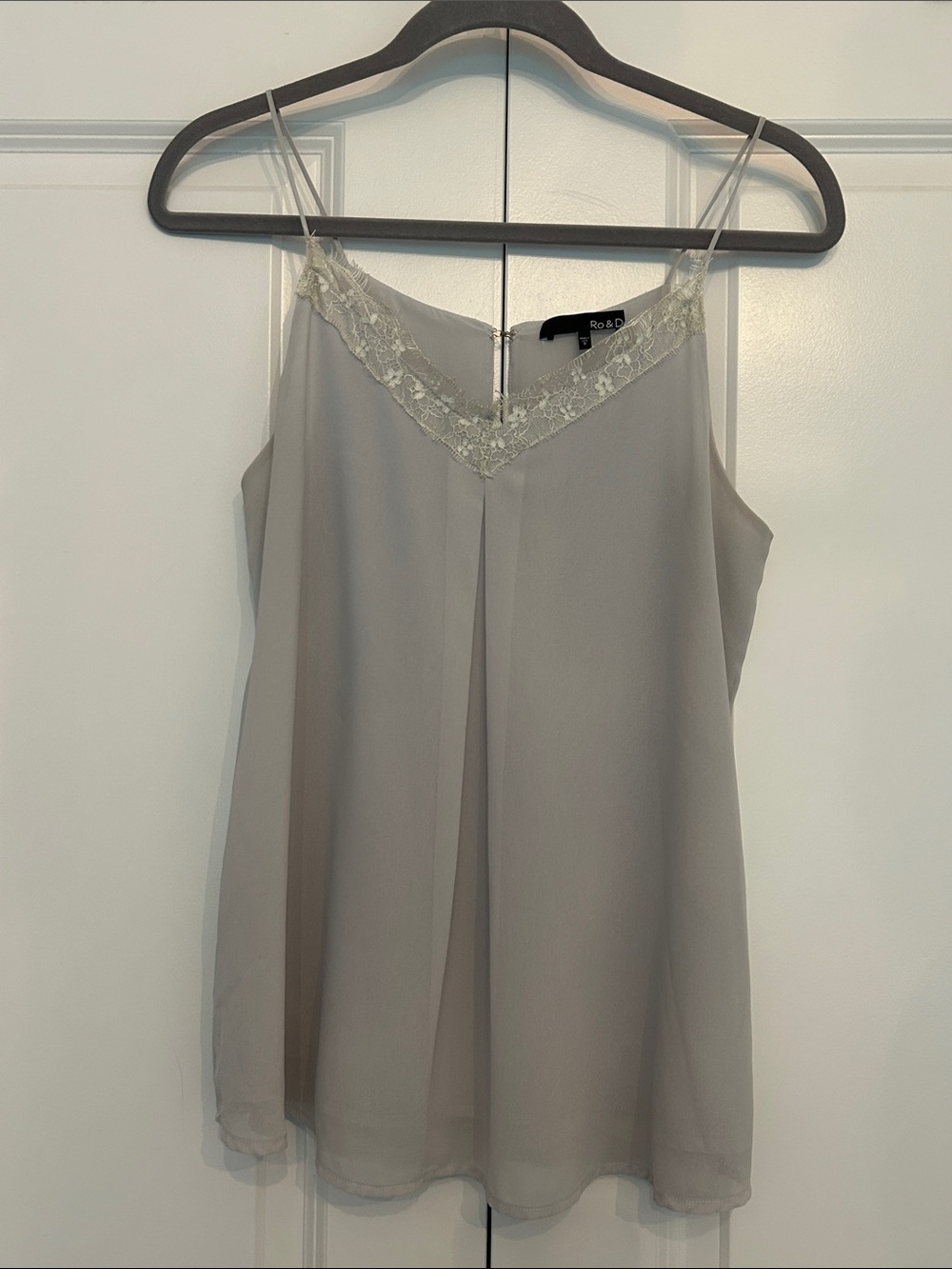 Ro & De Lace V-Neck Light Gray Spaghetti-Strap Top
